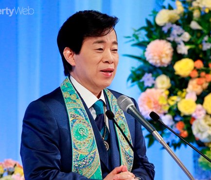 大川隆法・幸福の科学総裁が説法3000回を突破 「社会を変えた提言」の