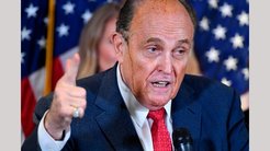 トランプ陣営の弁護士団が記者会見 ジョージア州で大規模裁判へ トランプ陣営の弁護士団が記者会見 ジョージア州で大規模裁判へ