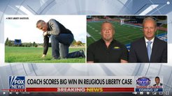 米最高裁が「宗教的自由」守る判決を下す 試合後に生徒と祈り捧げ解雇されたアメフトコーチが勝訴 米最高裁が「宗教的自由」守る判決を下す 試合後に生徒と祈り捧げ解雇されたアメフトコーチが勝訴