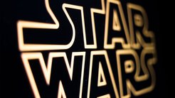 意味もなくハサミで髪をチョキチョキ……"才能のなさ"に発狂したルーカス ─ スター・ウォーズ創造の秘密(中編) 意味もなくハサミで髪をチョキチョキ……"才能のなさ"に発狂したルーカス ─ スター・ウォーズ創造の秘密(中編)