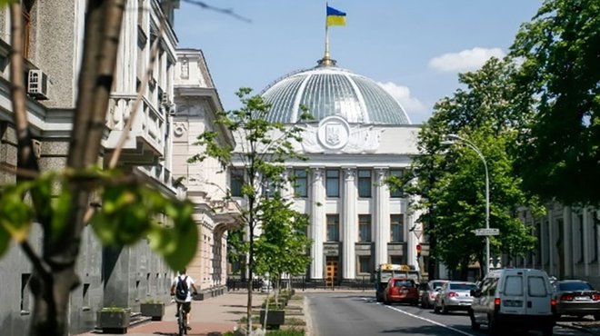 ウクライナ戦争後、初のゼレンスキー政権への大規模な抗議デモ ─ 政権が汚職対策を後退させようとし、国民の怒りは大爆発