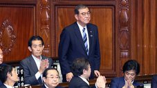 石破首相、過去最大の最低賃金上げを「成果」と強調── これでまた物価と失業率が上がる……