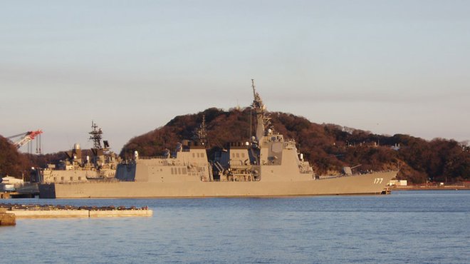 石破首相、イージス艦事故の遺族弔問──"美談"の裏で知っておきたい「部下切り捨て」「白旗」の汚名