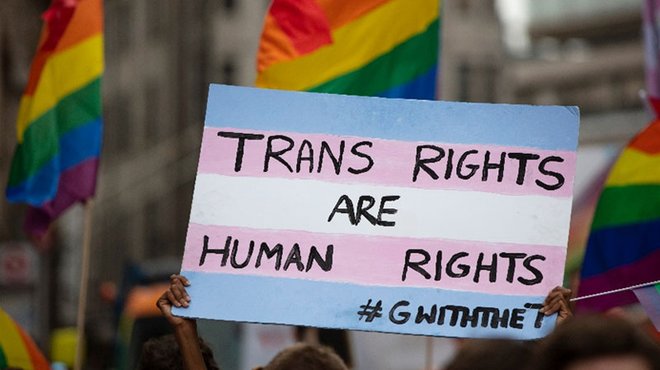 アメリカでトランスジェンダーの大学生が2年で半減との調査報告 ─ アメリカでは「LGBTQは"作られた流行"だった」という見方が広がる