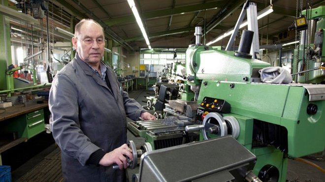 ドイツの働くシニアは月35万円まで非課税で収入得られるように法改正へ ─ 減税で働く意欲を高めることで人手不足を補う ドイツの働くシニアは月35万円まで非課税で収入得られるように法改正へ ─ 減税で働く意欲を高めることで人手不足を補う