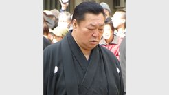 人物伝 北の湖 アナザーストーリー「悔しかったら、強くなれ」 ─ 倒した相手に手を差し伸べない「憎らしいほどの強さ」に迫る