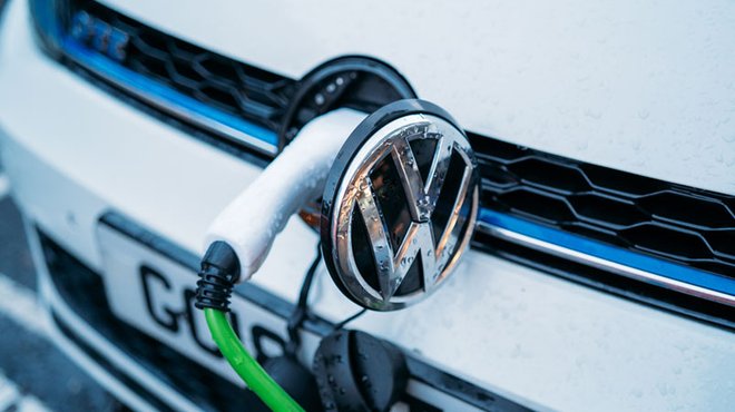 EUが「エンジン車販売禁止の目標」を修正 ─ 無理なEV推進が「産業衰退」と「中国依存加速」という負の連鎖をもたらす EUが「エンジン車販売禁止の目標」を修正 ─ 無理なEV推進が「産業衰退」と「中国依存加速」という負の連鎖をもたらす