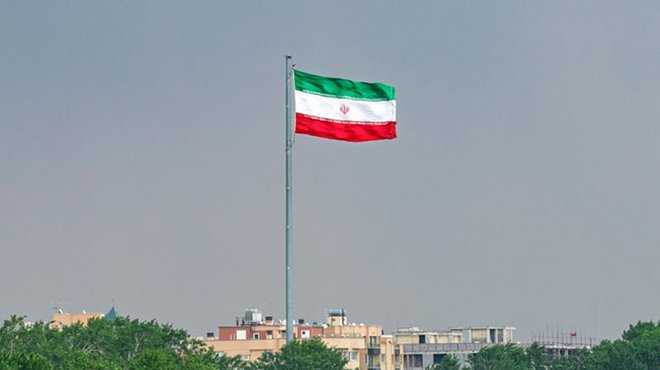 トランプ大統領、デモ続くイランの貿易相手国に25%関税を表明 ─ イランのネットサービス復旧にはマスク氏指名