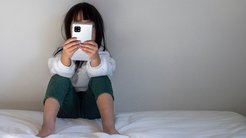 フランス下院が「15歳未満のSNS利用」を制限する法案を可決 ─ 悪影響が社会問題となる中、世界中で子供の利用規制が相次ぐ フランス下院が「15歳未満のSNS利用」を制限する法案を可決 ─ 悪影響が社会問題となる中、世界中で子供の利用規制が相次ぐ