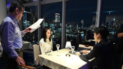 「影を売った」主人公を待ち受けるのは幸か不幸か ─ 10月16日公開の映画『影を売る女』本予告・メイキング画像3点が公開 「影を売った」主人公を待ち受けるのは幸か不幸か ─ 10月16日公開の映画『影を売る女』本予告・メイキング画像3点が公開