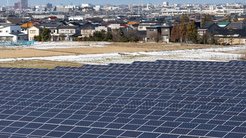 政府が太陽光パネル購入補助廃止も、次世代技術「ペロブスカイト」支援は4倍 ─ 「脱炭素撤退」まで踏み込まなければ、税金の無駄遣いになりかねない 政府が太陽光パネル購入補助廃止も、次世代技術「ペロブスカイト」支援は4倍 ─ 「脱炭素撤退」まで踏み込まなければ、税金の無駄遣いになりかねない