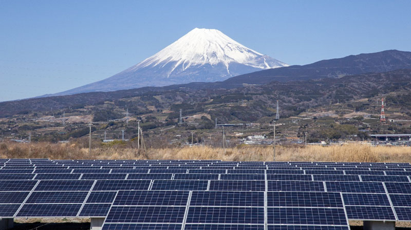 メガソーラー支援は再来年度廃止も、代わりに屋根設置パネルを推進？ ─ もう一段踏み込んだ「再エネ撤退」を目指せ