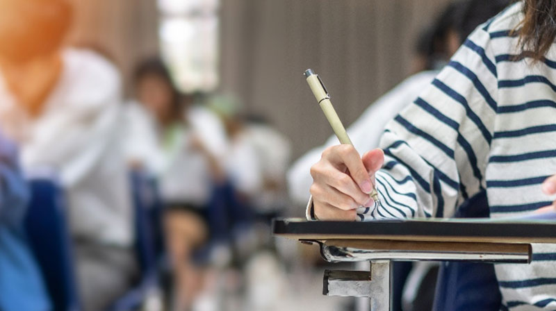 日本の大学入試で「女子枠」導入が急増する中、ユネスコ報告書でさえ「むしろ逆差別」と苦言 ─ 数合わせの「平等」という「社会主義的発想」に注意を