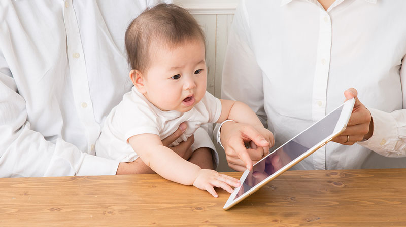 乳幼児のタブレット使用が、後の学習能力などに悪影響を及ぼすことが研究で明らかに ─ 「乳幼児の利用率7割」の日本は、将来的に"考えられない人"が続出する危険